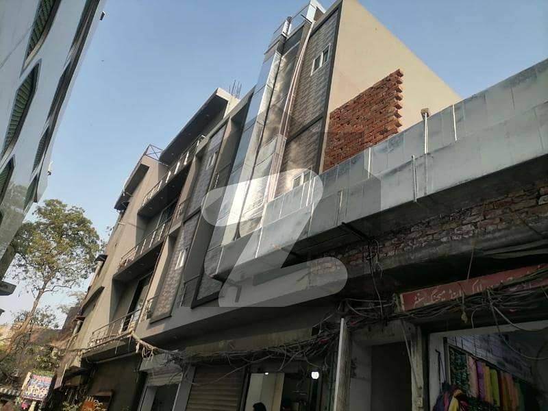 200 Square Feet Flat For Rent In Main Market Lahore