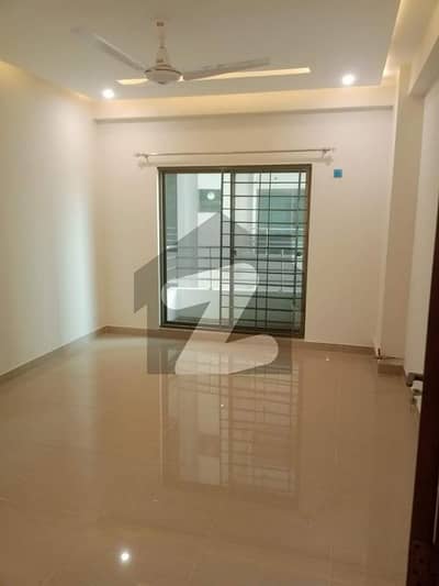 10 MARLA BRAND NEW LUXURY APARTMENT AVAILABLE FOR RENT IN ASKARI 11