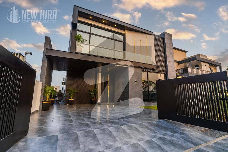 Top Of Line Brand New 1 Kanal Modern House For Sale At Hot Location