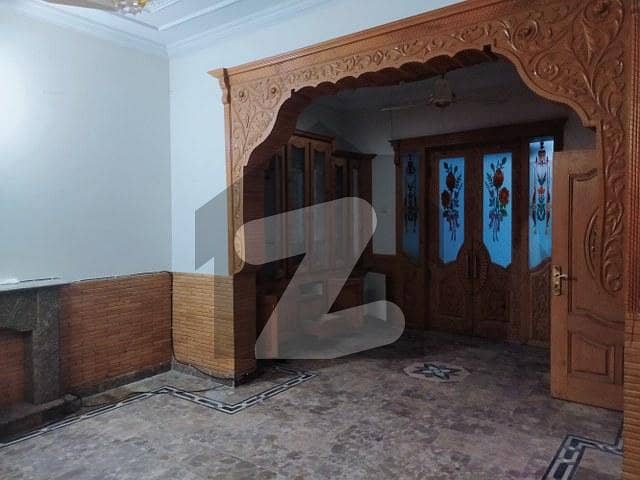 آئی ۔ 8 اسلام آباد میں 3 کمروں کا 14 مرلہ بالائی پورشن 90.0 ہزار میں کرایہ پر دستیاب ہے۔