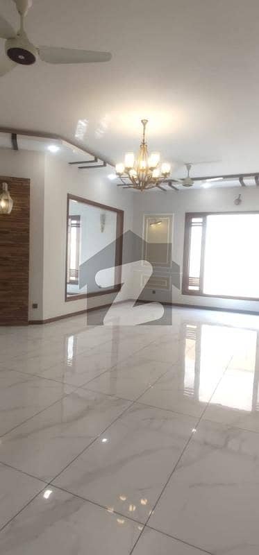 3 Unit House Available for Sale DHA Phase 6