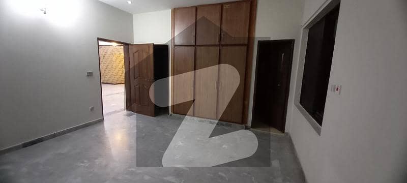 Kanal 2 Bed With Drawing Upper Portion For Rent In DHA Phase 4