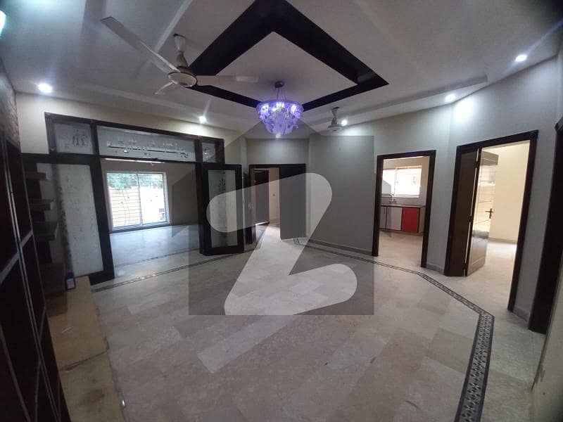 10 marla full house for rent Overseas B in Bahria Town LAHORE