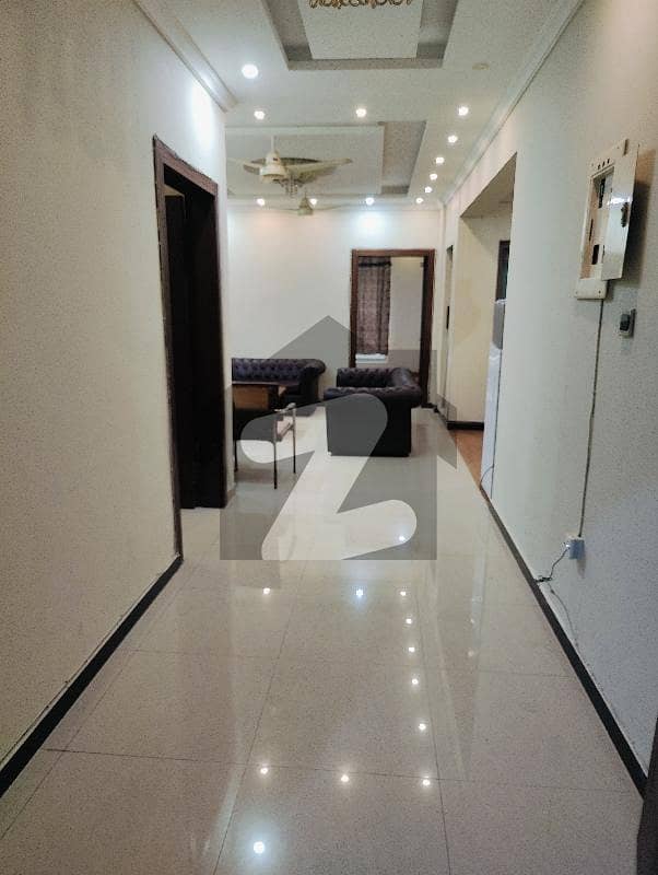 ایف ۔ 11 مرکز ایف ۔ 11,اسلام آباد میں 2 کمروں کا 8 مرلہ فلیٹ 1.2 لاکھ میں کرایہ پر دستیاب ہے۔