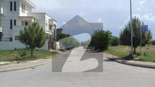 Prime Location 10 Marla (35x65) Heighted Side Block-D Plot For Sale Urgent