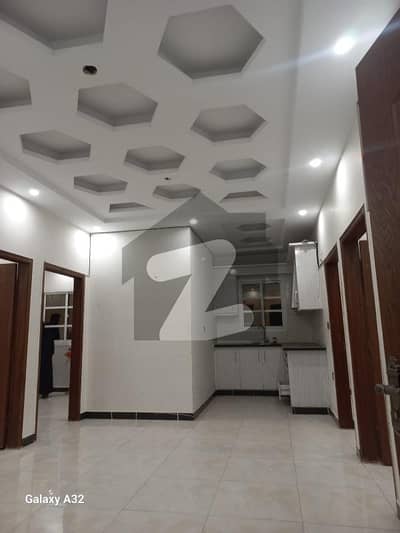 Highly-Coveted 175 Square Yards Flat Is Available In Karachi Administration Employees Block 4 For Sale