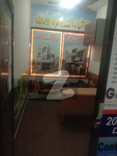 63 Square Feet Shop In Stunning Gulistan-e-Jauhar - Block 17 Is Available For sale