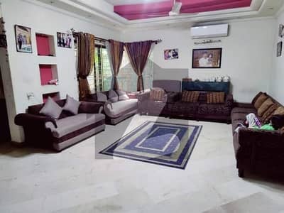 Kanal Stylish Bungalow Available For Sale