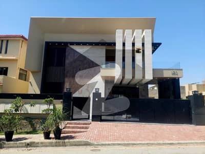 بحریہ ٹاؤن فیز 3 بحریہ ٹاؤن راولپنڈی,راولپنڈی میں 7 کمروں کا 1 کنال مکان 14.5 کروڑ میں برائے فروخت۔