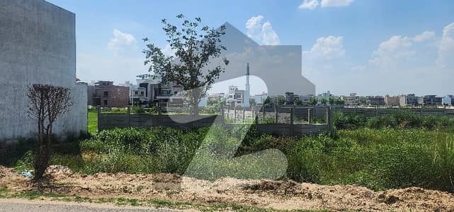 6 Marla Residential Plot for sale in Prime location of Society