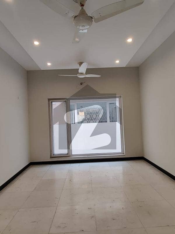 1 Kanal Full House Available For Rent In DHA Phase 4 Lahore