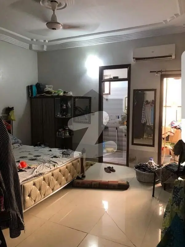 256 SQYARDS | FOR SALE | BLOCK L | PORTION | GROUND FLOOR | 3BED DRAWING LOUNGE With Great ventilation no issue of sweet water NORTH NAZAMBAD BLOCK L