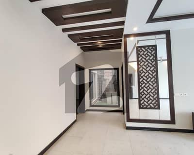 1 Kanal Full House Available For Rent In DHA Phase 3 Lahore