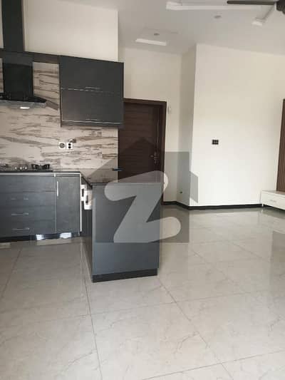 1 KANAL HOUSE BRAND NEW CORNER LOWEST PRICE EVER FOR SALE