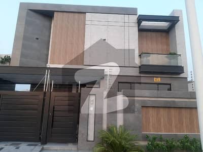 Dha Phase 4 Kanal Full House Facing Park Fully Furnished Slightly Use For Rent