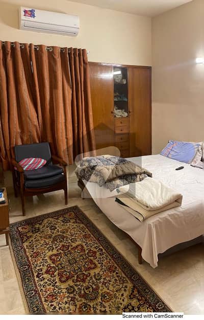 باتھ آئی لینڈ کراچی میں 4 کمروں کا 10 مرلہ مکان 6.4 کروڑ میں برائے فروخت۔