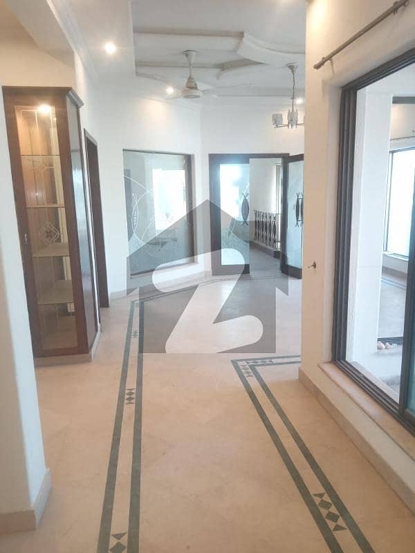 One Kanal 3 Beds Upper Portion For Rent In Phase 4 Beautiful Location