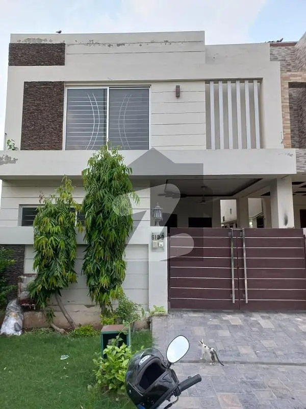 Near Park Masjid And Commercial Market 5 Marla Super Luxury Ultra Modern House Available For Rent