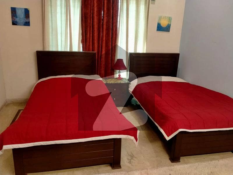 Fully Furnished 3 Beds 1 Kanal Prime Location Upper Portion for Rent in DHA Phase 6