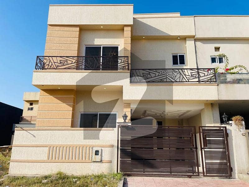 بحریہ ٹاؤن راولپنڈی راولپنڈی میں 4 کمروں کا 6 مرلہ مکان 2.2 کروڑ میں برائے فروخت۔