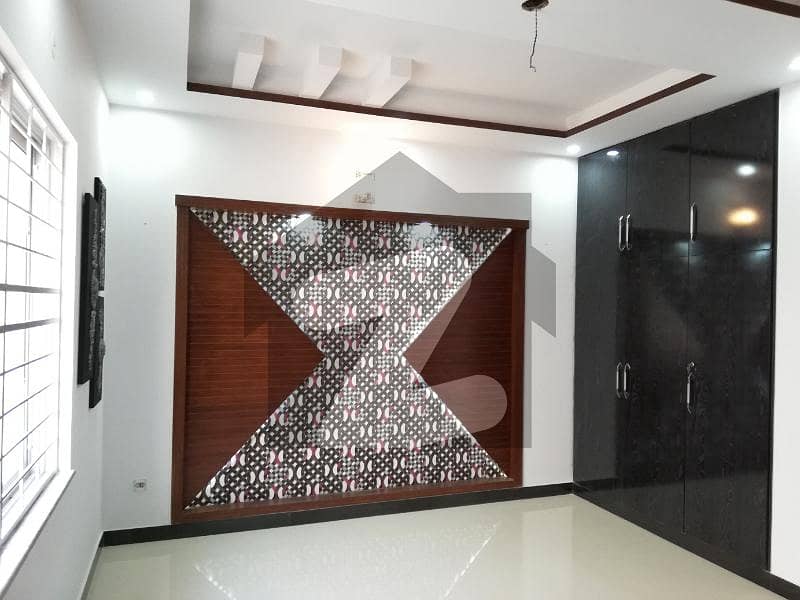 10 MARLA LIKE A BRAND NEW LUXARY FULL HOUSE FOR RENT IN OVERSEAS B BLOCK BAHRIA TOWN LAHORE