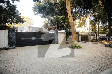 25 Marla Building Available For Rent