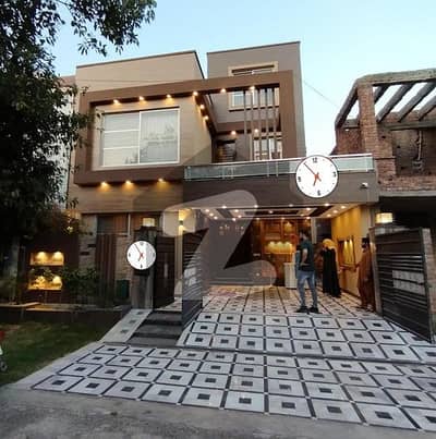 8 MARLA LIKE A BRAND NEW BEAUTIFUL HOUSE FOR SALE IN UMAR BLOCK BAHRIA TOWN LAHORE