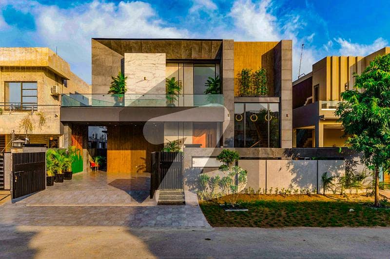 100 % Original Add 1 Kanal Top Class Luxury House For Sale Prime Location of DHA Lahore