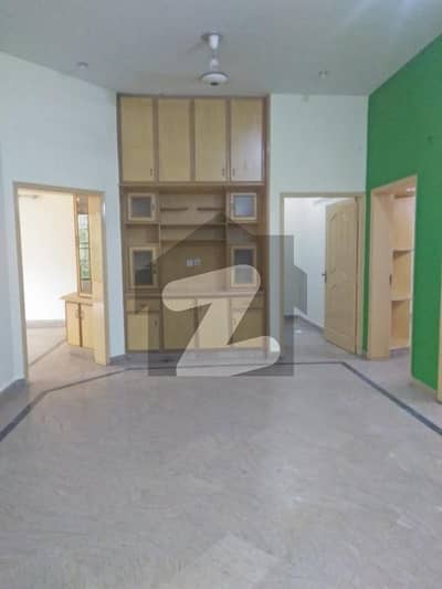 10,Marla beautiful Upper portion available for rent near Shoukat khanam Hospital