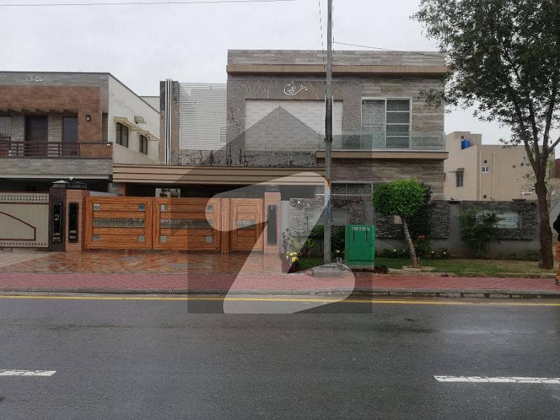 1 KANAL LIKE A NEW BEAUTIFUL HOUSE FOR SALE IN JASMINE BLOCK BAHRIA TOWN LAHORE