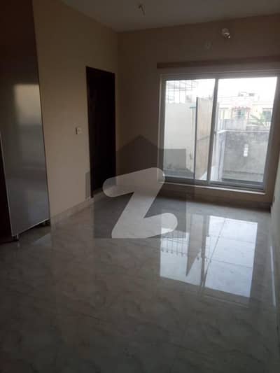 1 kanal brand new first entry upper portion park facing tile floor