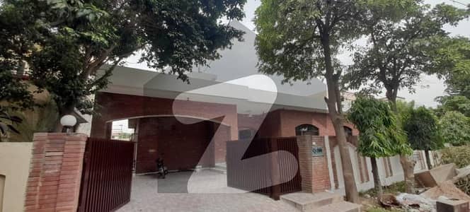 1 KANAL House Available for Rent in Phase 2 DHA LAHORE