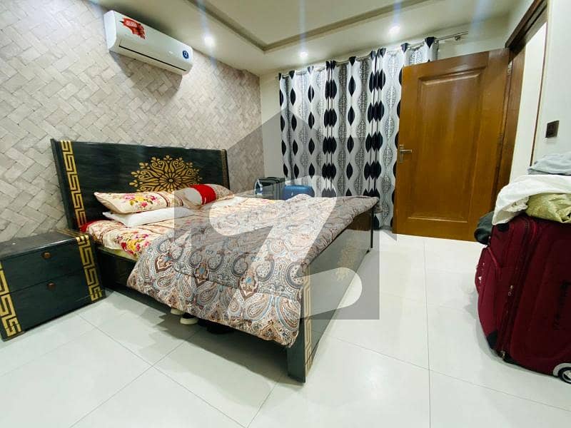 بحریہ ٹاؤن سیکٹر سی بحریہ ٹاؤن,لاہور میں 1 کمرے کا 2 مرلہ فلیٹ 85.0 لاکھ میں برائے فروخت۔