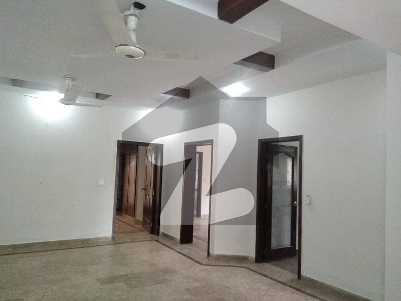 10 Marla Ground Floor For Rent Is Available In Paragon City Lahore