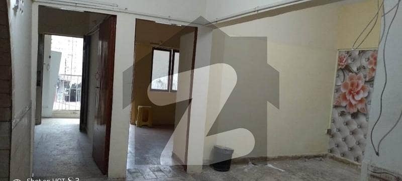 North Nazimabad - Block M Flat Sized 800 Square Feet Is Available
