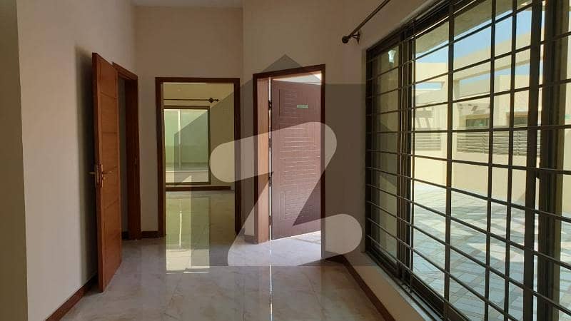 West Open Property For Rent In Askari 5 - Sector H Karachi Is Available Under Rs. 185000