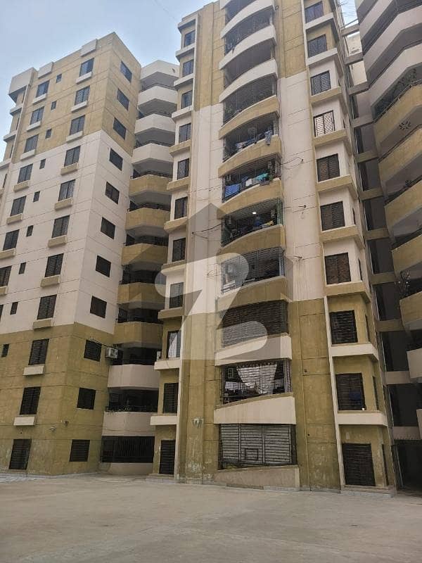 1900 Square Feet Flat For sale In The Perfect Location Of Gulistan-e-Jauhar - Block 10