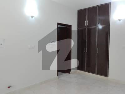 10 Marla Flat Situated In Askari 10 - Sector F For sale