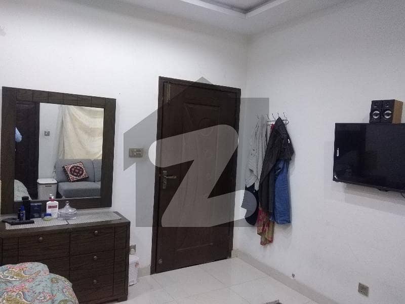 پنجاب کوآپریٹو ہاؤسنگ سوسائٹی لاہور میں 4 کمروں کا 10 مرلہ مکان 1.2 لاکھ میں کرایہ پر دستیاب ہے۔