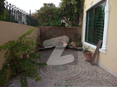 پنجاب کوآپریٹو ہاؤسنگ سوسائٹی لاہور میں 4 کمروں کا 10 مرلہ مکان 3.85 کروڑ میں برائے فروخت۔