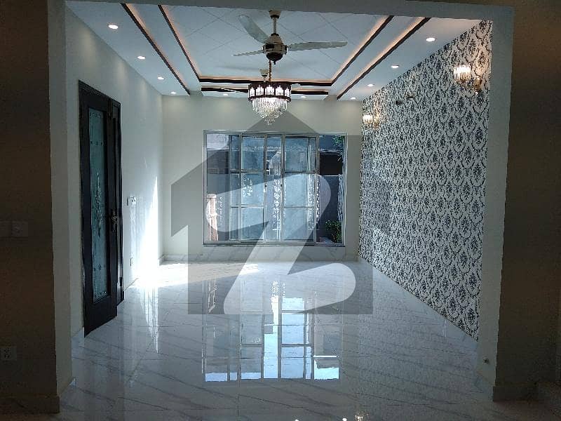 Idyllic House Available In Punjab Coop Housing Society For sale