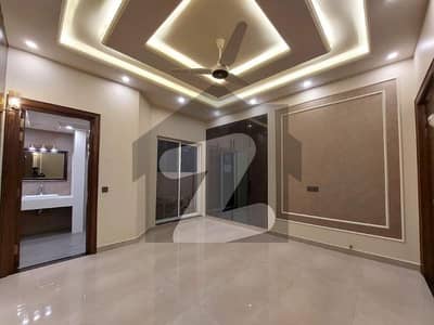 Bahria Town - Sector D House Sized 5 Marla For rent