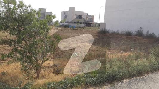 Corner 1 Kanal Residential Plot Near DHA Raya For Sale in DHA Phase 7 Plot # Z 336