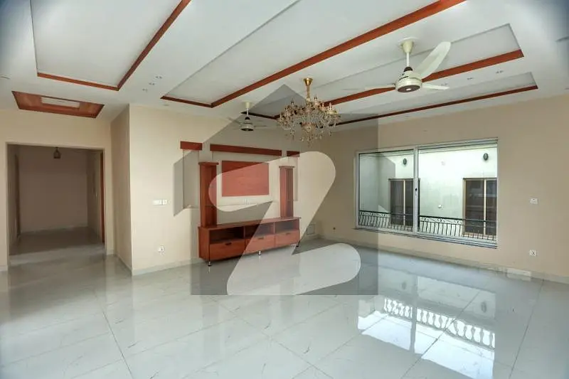 Independent Corner1 Kanal Luxurious 3 Bed Upper Portion For Rent In Dha Phase 2 Islamabad
