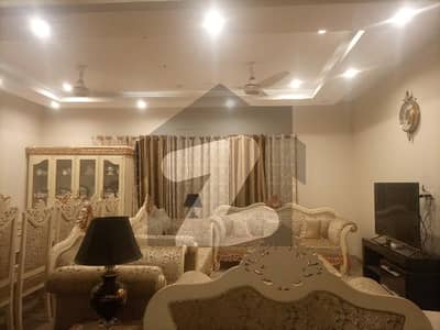 اقبال ایوینیو فیز 1 اقبال ایوینیو,لاہور میں 3 کمروں کا 12 مرلہ بالائی پورشن 80.0 ہزار میں کرایہ پر دستیاب ہے۔