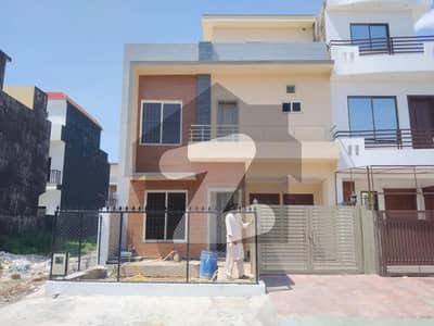 Expansive 4-Bedroom Full House with Dual Living Areas and Parking in D12 for Rent