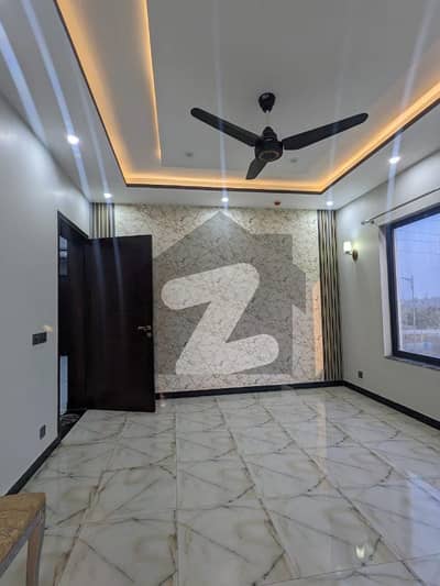 1 Kanal Beautiful Full House For Rent In Phase 4 Block BB Dha Lahore