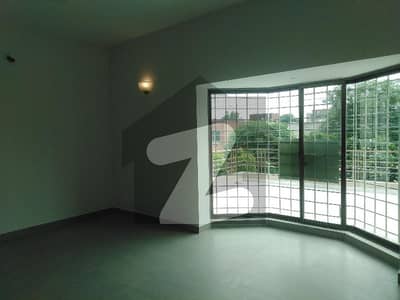 7 Marla House In Central Punjab University Society Phase 2 For rent
