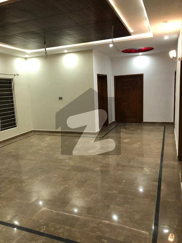 1 KANAL UPPER PORTION AVAILABLE FOR RENT IN TIP HOUSING SOCIETY PHASE 2