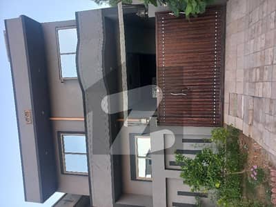 University Town Block B Street 5 House For Sale